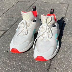 Nike Huarache City Move Sneakers